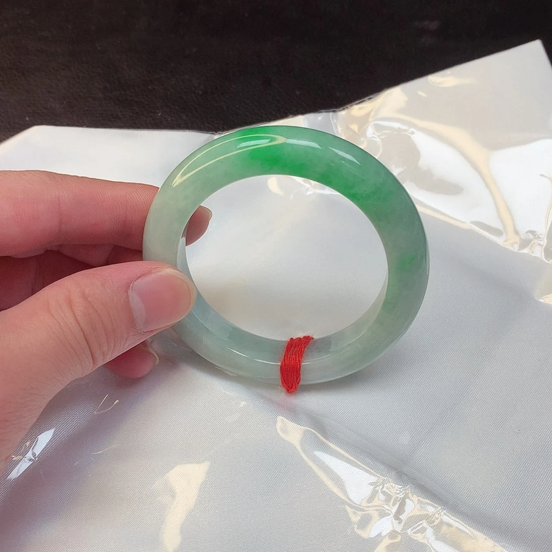 翡翠手镯未镶嵌005天然翡翠A货