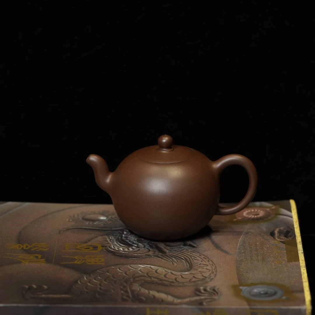 全手工<一粒珠>280cc 黄龙山原矿紫泥 作者 袁高芃制紫砂壶