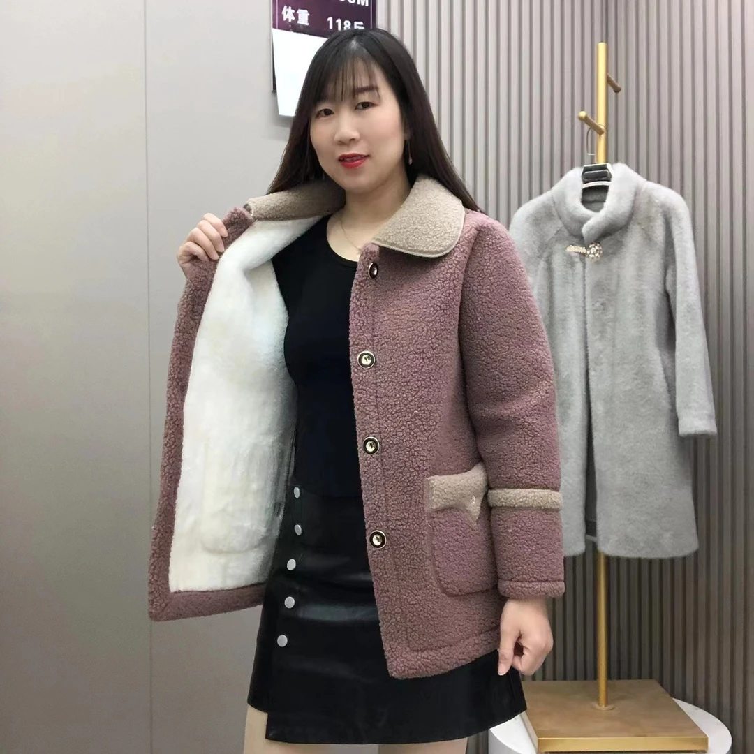 2023新款拼接仿羊羔毛加绒加厚外套衣长65妈妈装时尚中老年女装