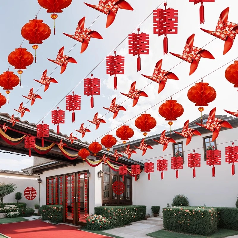 结婚庭院户外婚礼场景布置农村院子中式风车小院新房婚房拉花室外