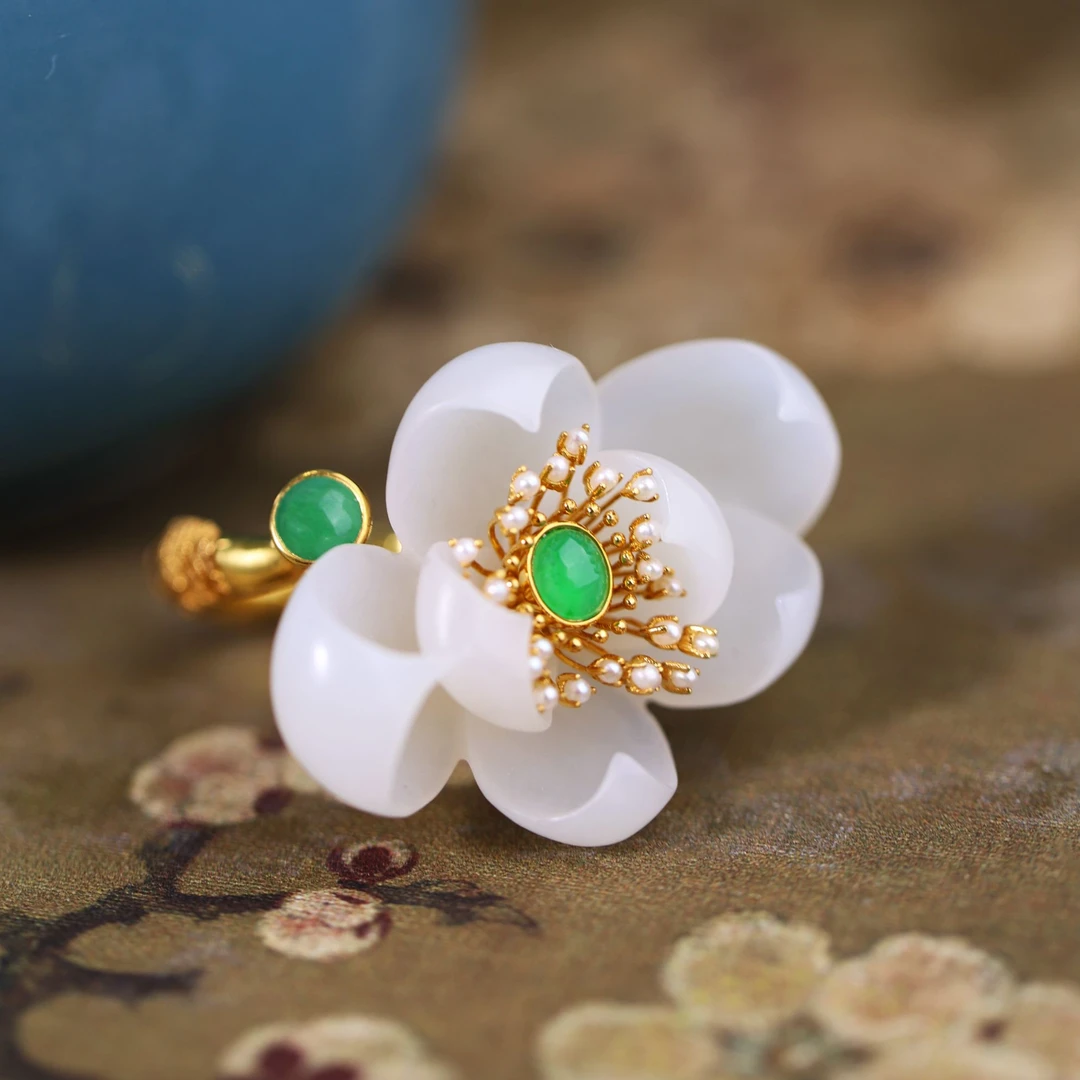 【重莲】原创国风新中式定制珠宝 18k金镶和田莲花戒指