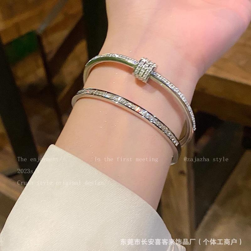 钛钢合成锆石手镯 满天星小蛮腰手镯气质轻奢手镯L链1017