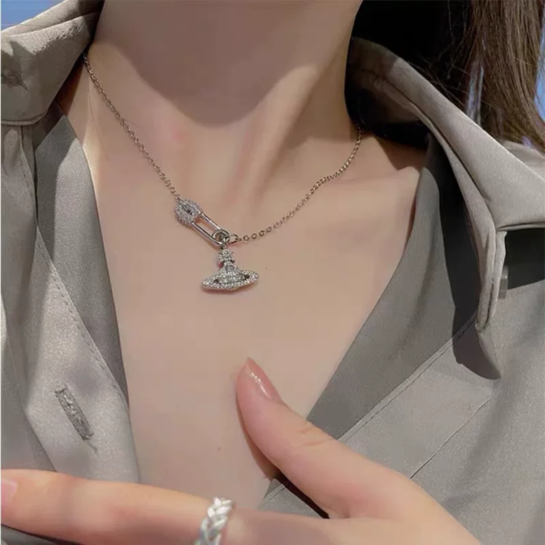 钛钢项链 钛钢项链 轻奢小众满镶行星项链0379