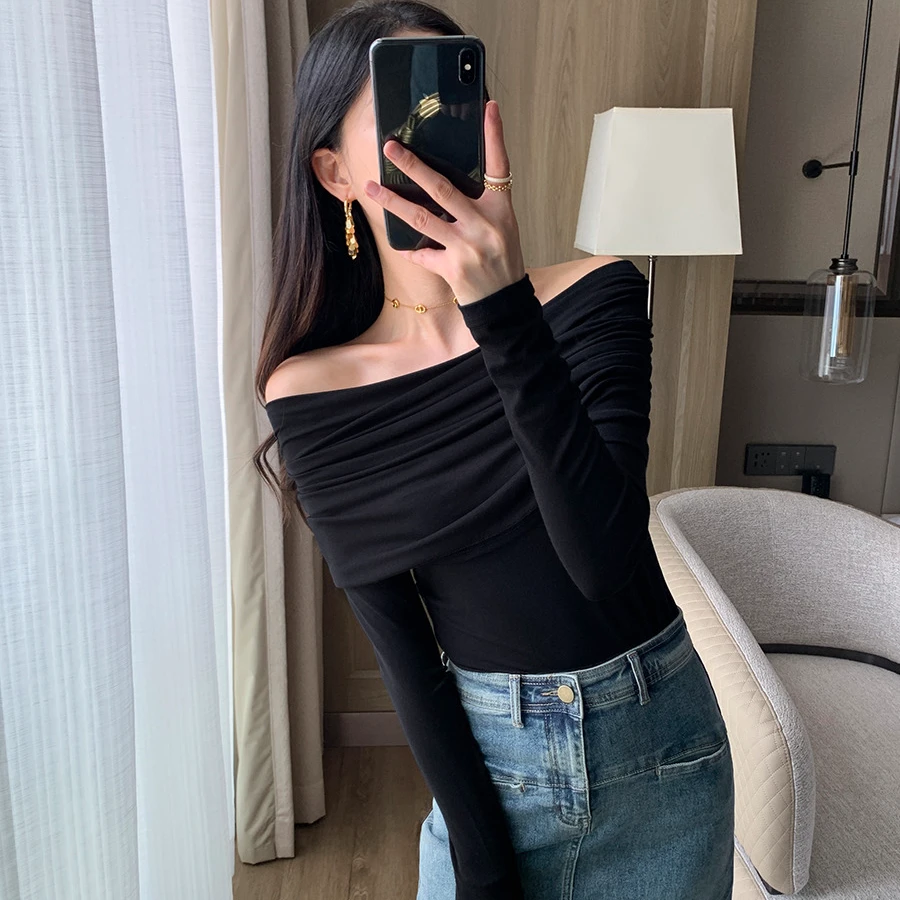 黑色一字领优雅新款T恤女2025秋季新款法式时尚洋气显瘦百搭上衣