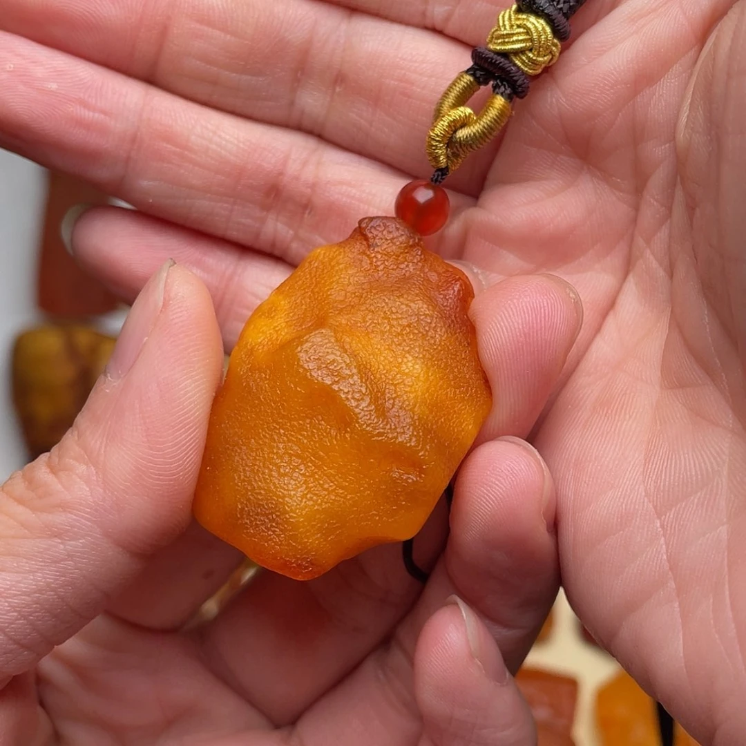 【闪购商品】蜜蜡颈饰未镶嵌