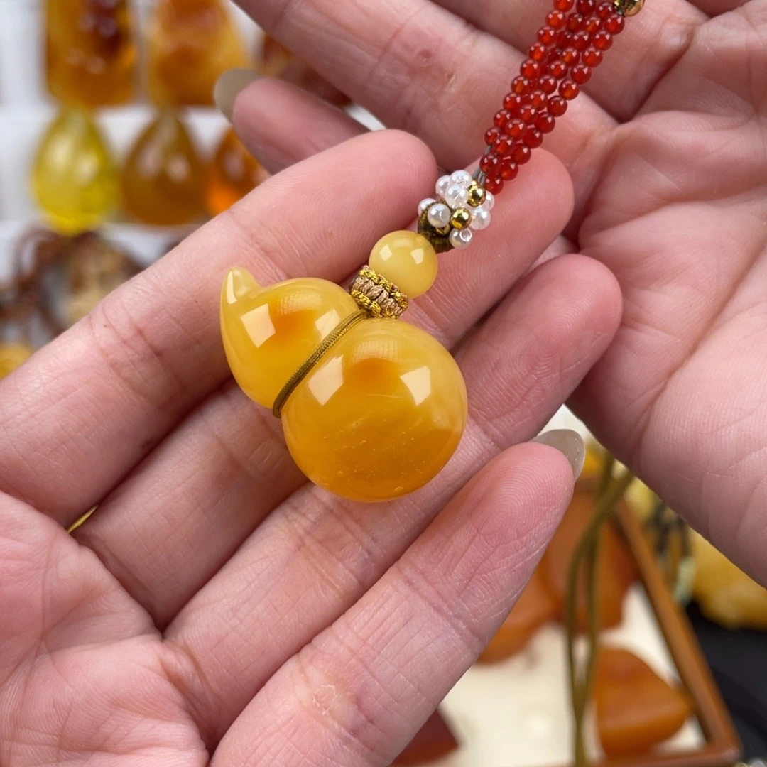 蜜蜡吊坠(不含链)未镶嵌