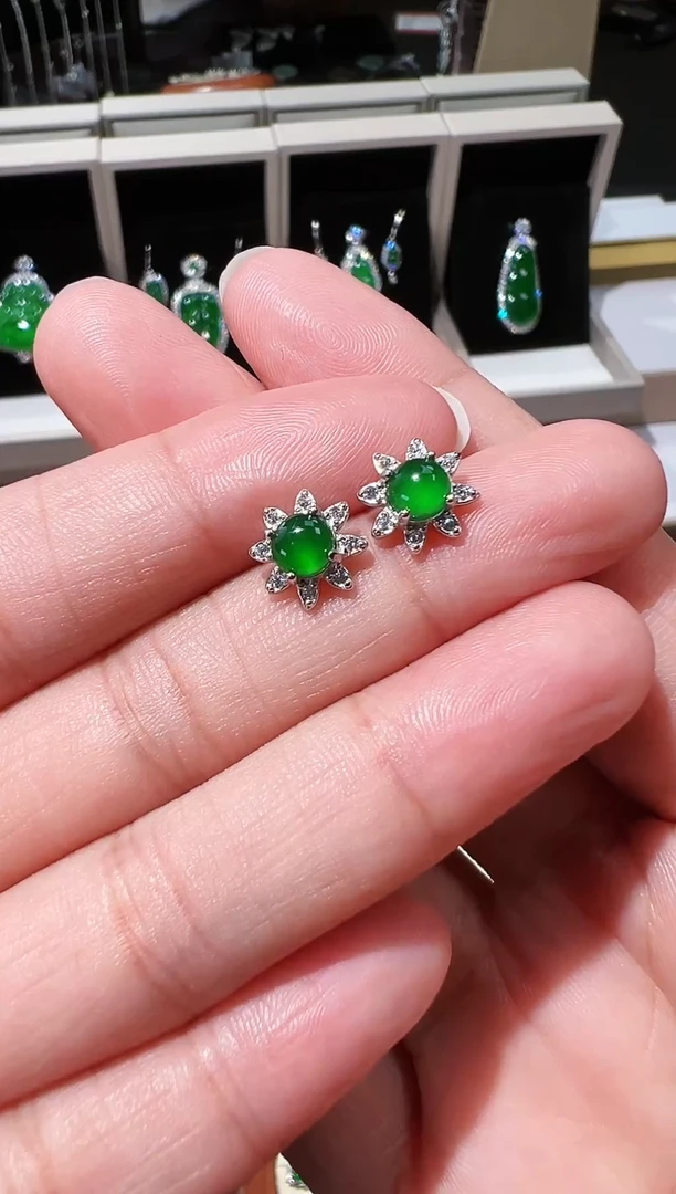【闪购商品】翡翠耳钉银S925镶嵌蛋面耳钉
