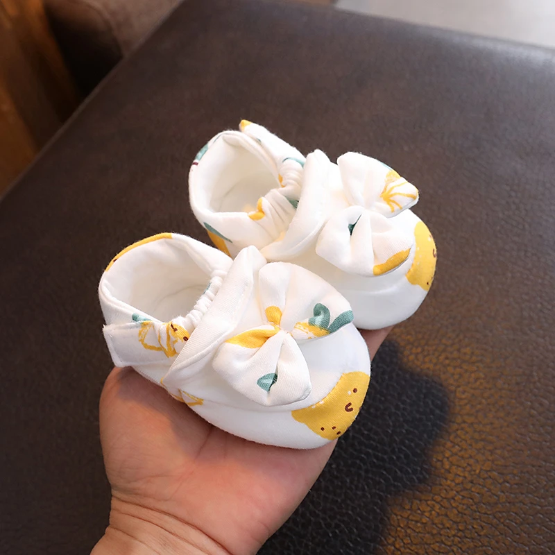 婴幼儿春秋季防滑透气步前鞋蝴蝶结宝宝新生儿鞋子不掉跟软底纯棉