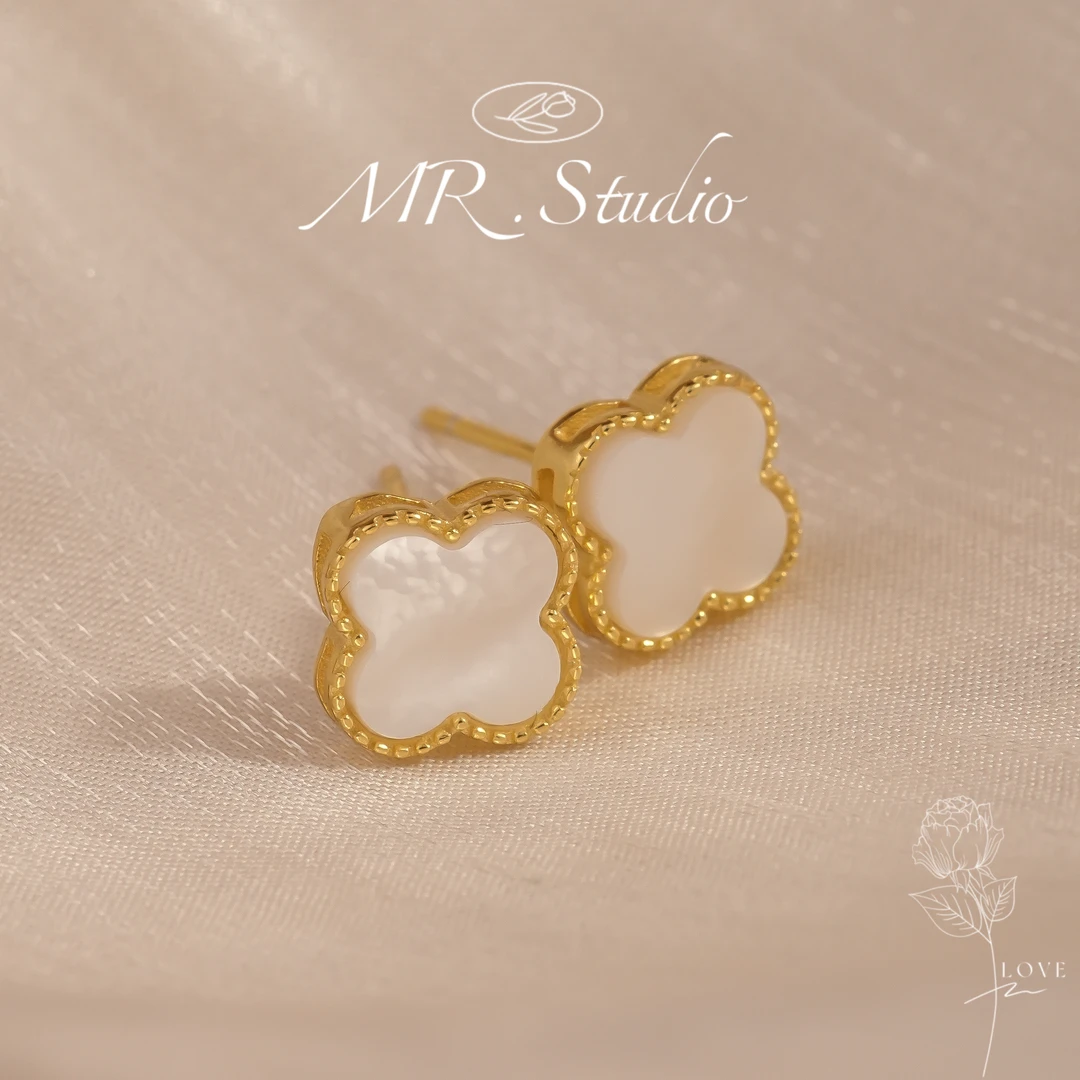 木润【白蝶贝】S925银天然白蝶贝四叶草耳钉