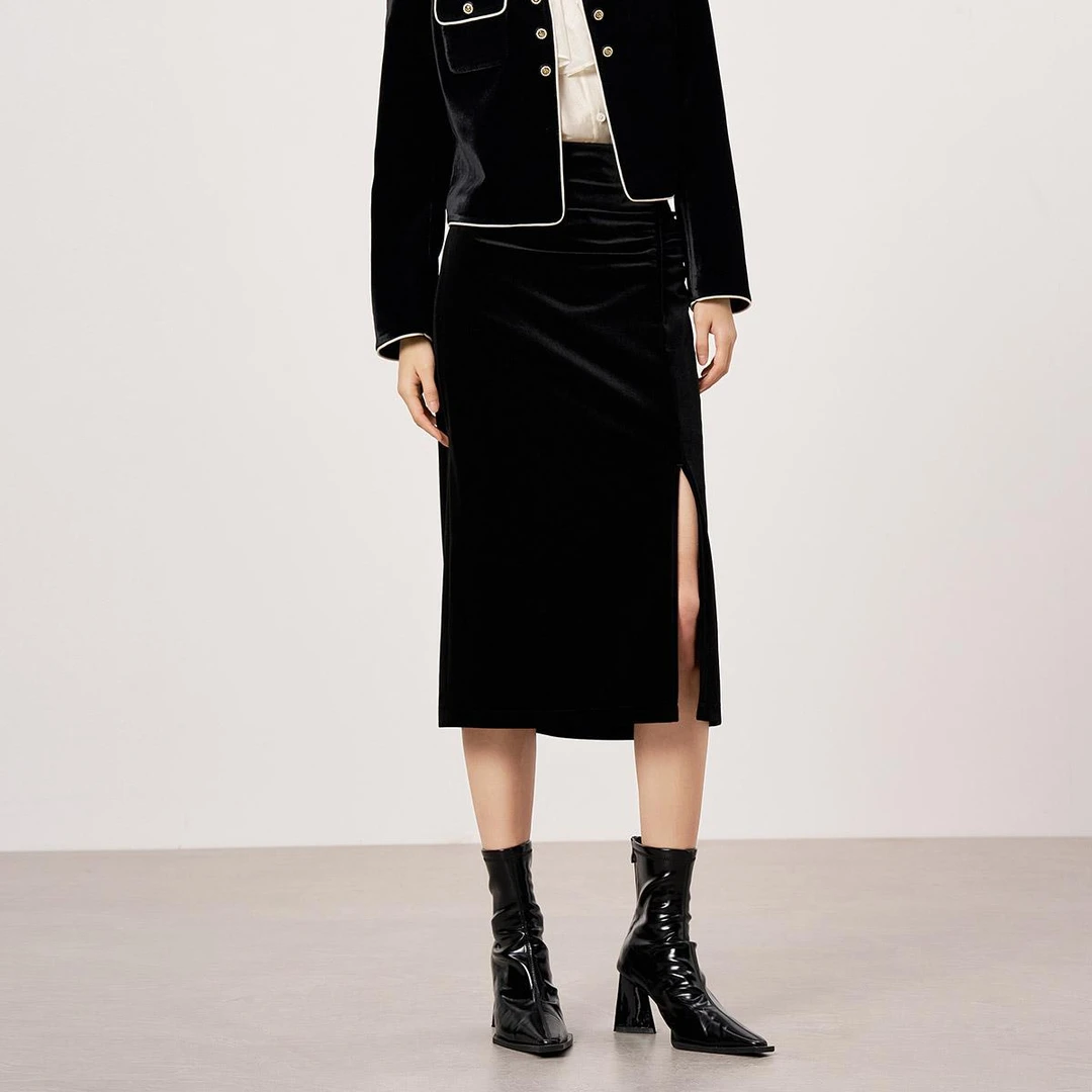 秋冬季丝绒半身裙女款高腰显瘦百搭a字裙中长款开叉2024新F121316