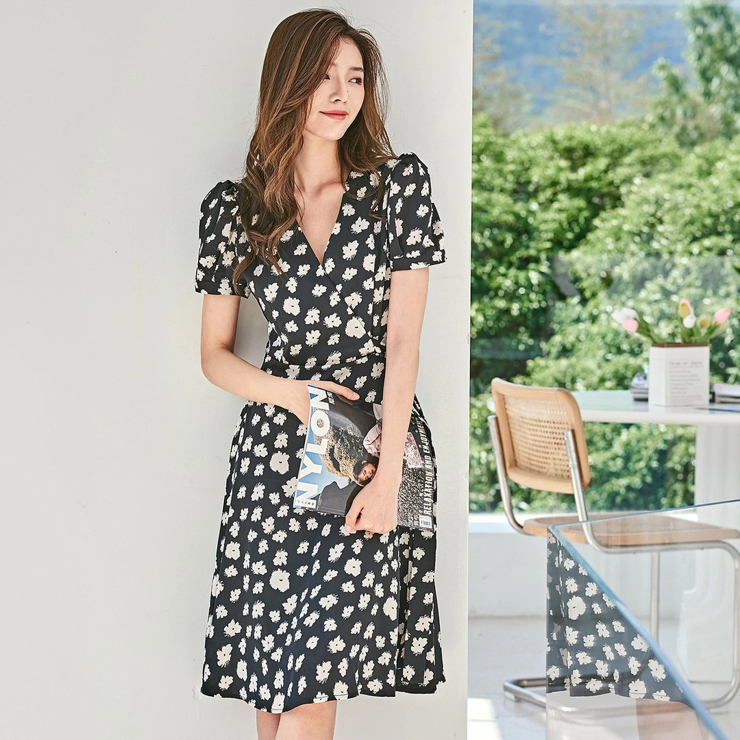 【达人专属】法式气质碎花连衣裙J381A01