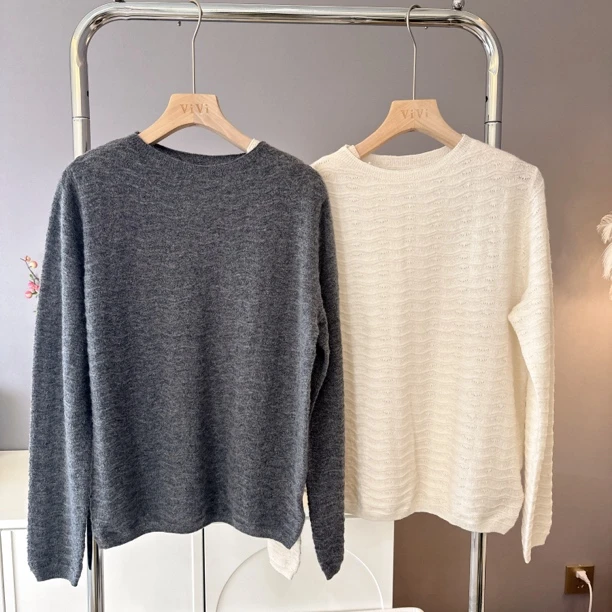 【伟伟专属】2色 高品波浪软糯毛衣