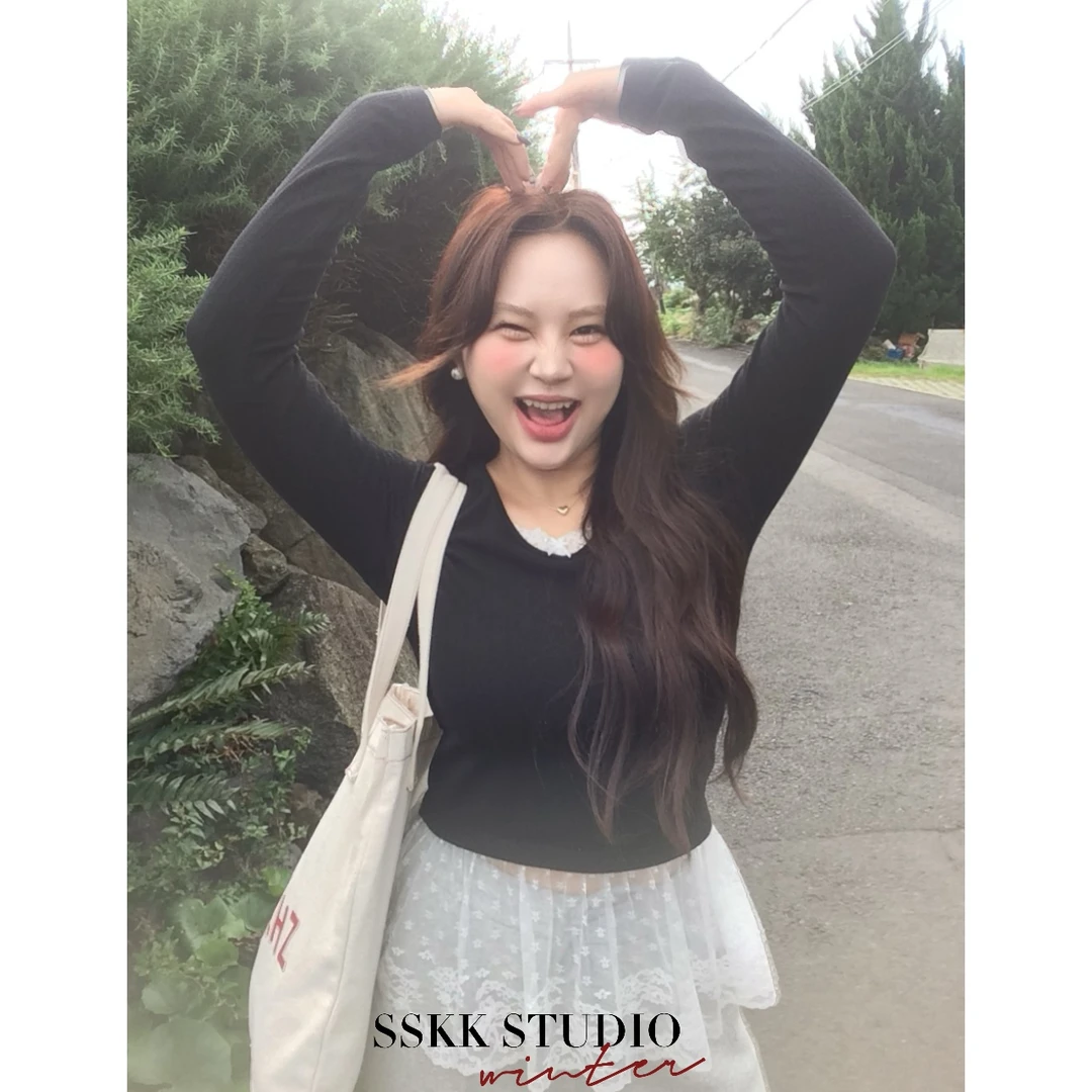 KMZY/KMZY山_山【冬日私语】微胖mm韩版蕾丝花边拼接显瘦内搭打底衫