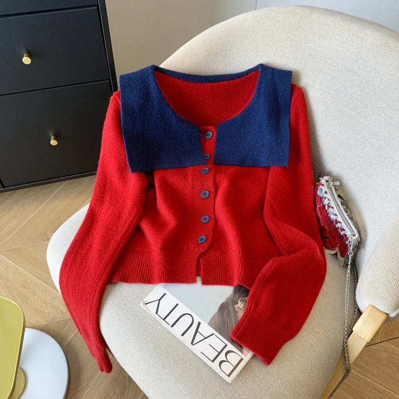 设计感小众法式慵懒风温柔娃娃领秋季新品洋气软糯显瘦百搭针织衫