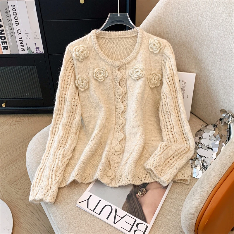立体钩花镂空毛衣开衫女秋冬新品设计感小众温柔甜美软糯针织外套