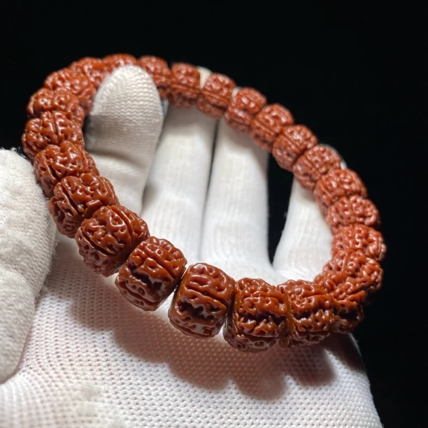 F33玉化红透小金刚菩提精挑款手串