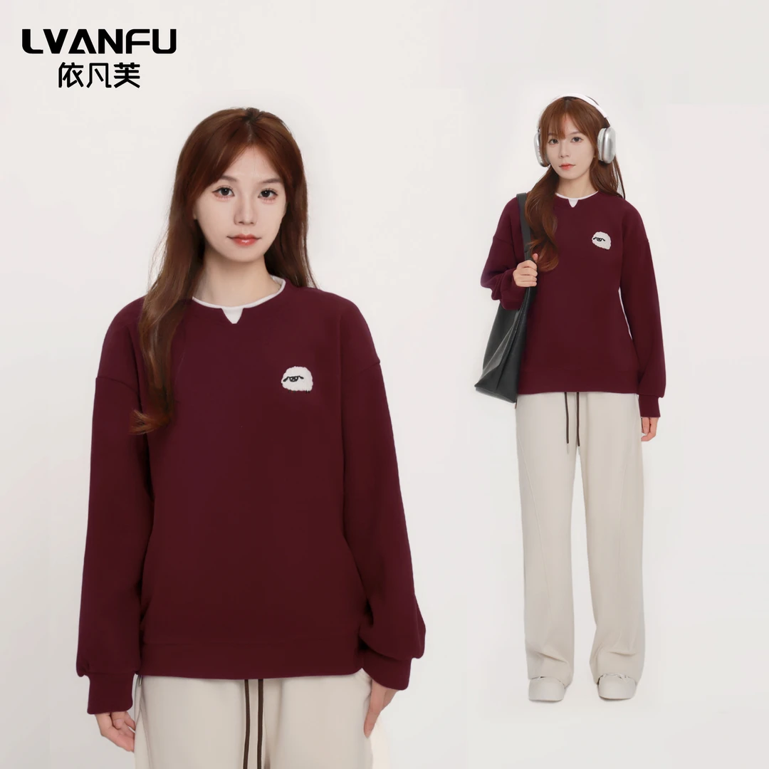 依凡芙-假两件撞色小羊刺绣宽松亲肤冬款加绒女士卫衣JY502A