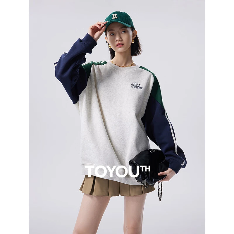 【初语服饰】撞色拼接圆领套头卫衣女宽松运动休闲时尚上衣8334022