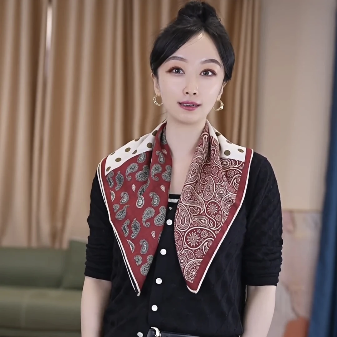 丝毛65小方巾女百搭气质秋冬季护颈围巾桑蚕丝羊毛围脖红色腰果花