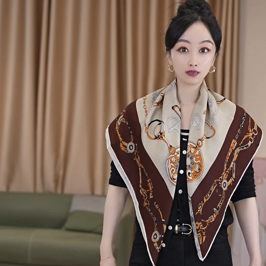 桑蚕丝+羊毛85中方巾女士百搭秋冬季披肩双面丝毛围巾环环相扣