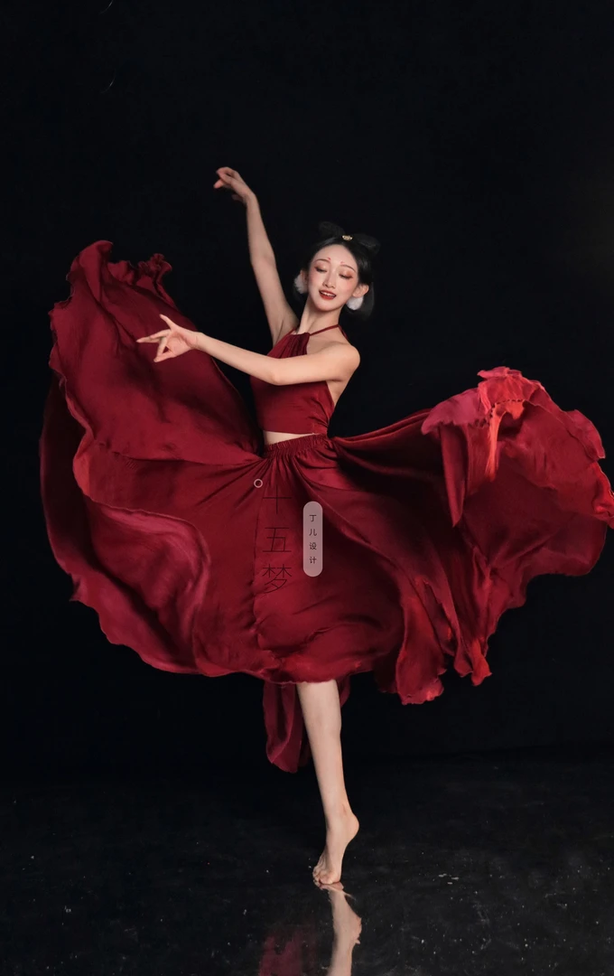 十五梦【大摆裙·朱红】重磅垂坠感 哑光缎面不透 中国舞红舞裙