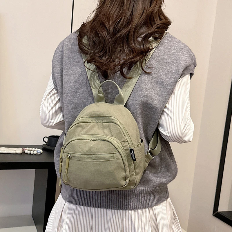 双肩包女2024秋冬新品小背包小巧轻便多隔层时尚百搭休闲通勤包包