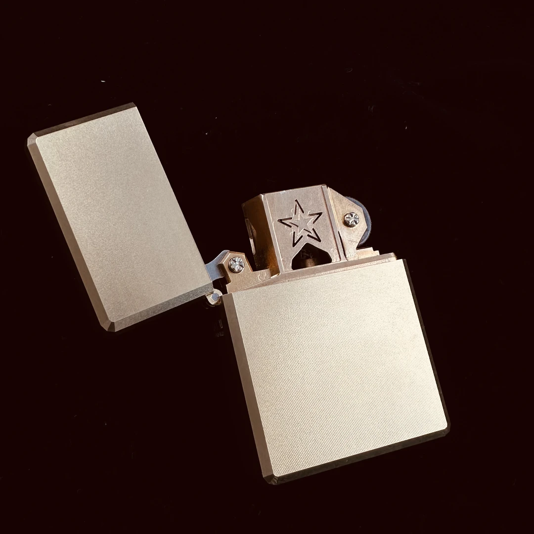 行星三黄铜一体掏空外壳+二代黄铜一体掏空内胆去造出品打火机