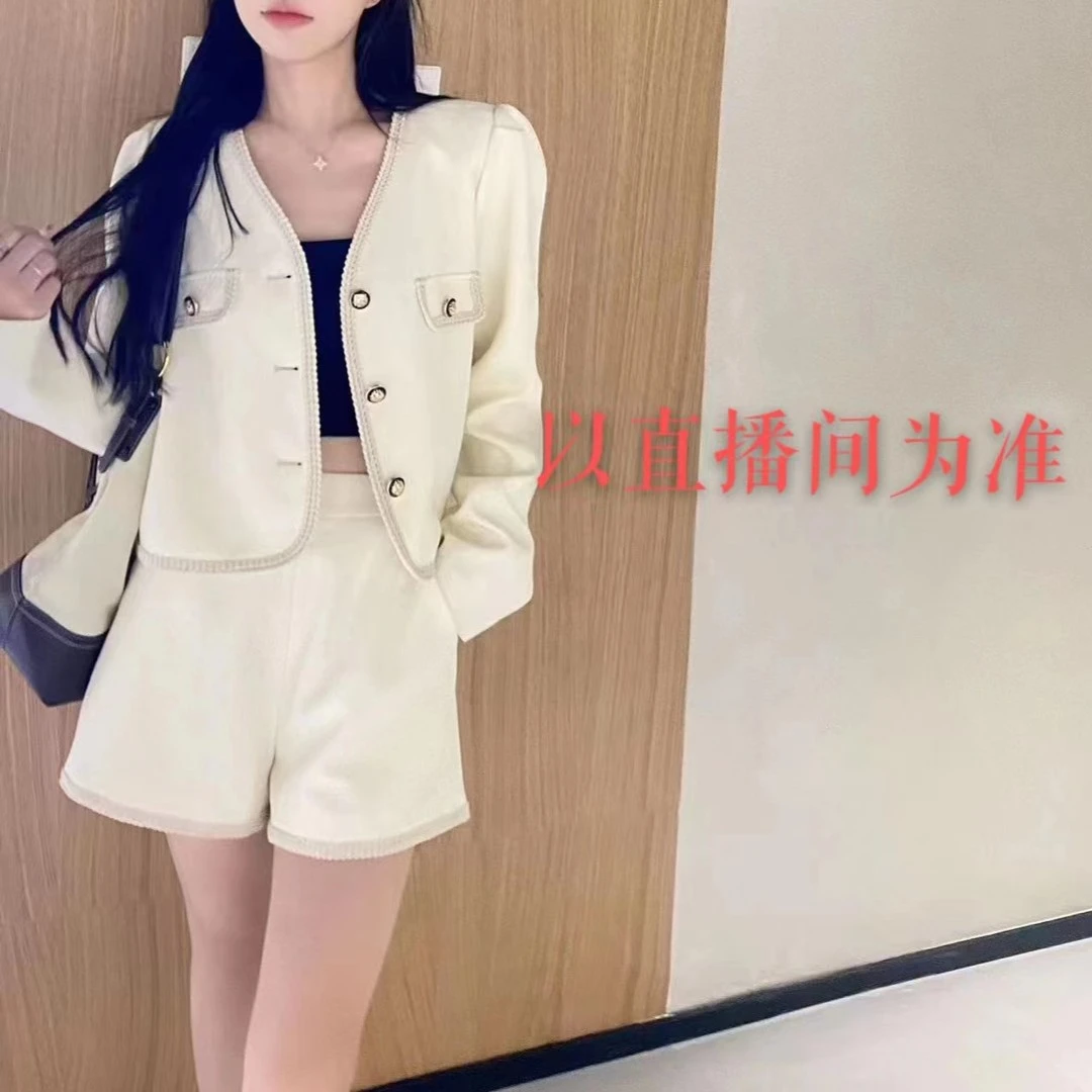 百搭 女装上衣外套（以直播间为准）
