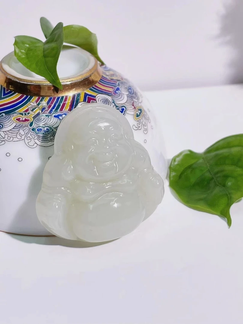 玉润佳人AF1005和田玉手工气质白色百搭大气精美时尚轻奢雕刻玉坠