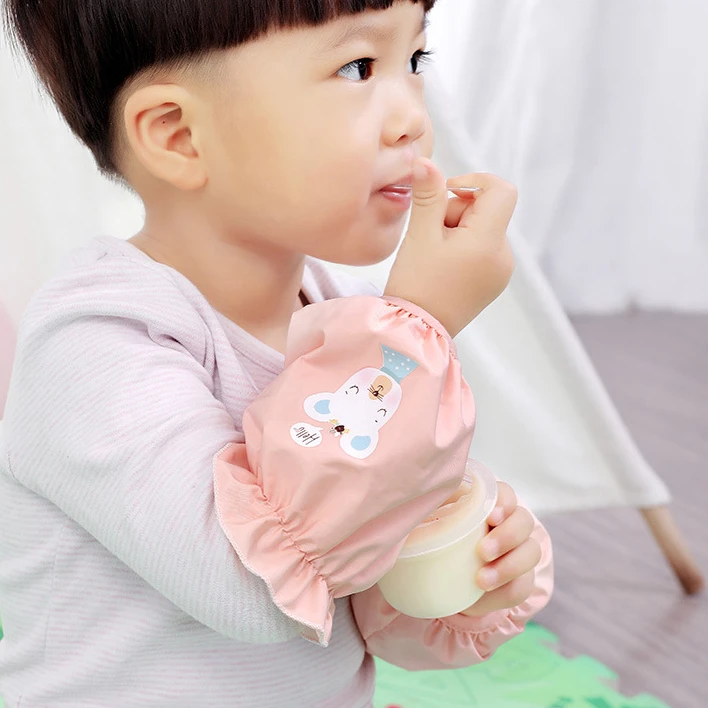 防水宝宝套袖卡通印花可爱绒面儿童袖套防污小童秋冬款护袖口防脏