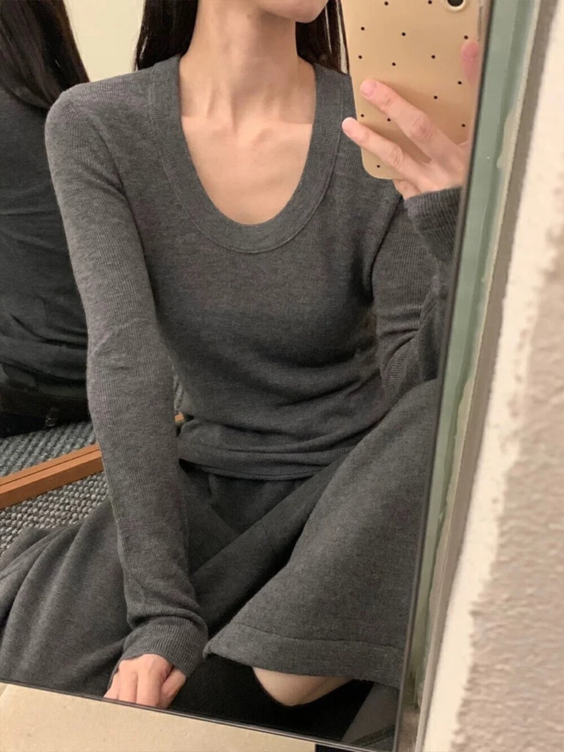 百搭U领长袖针织打底衫女修身显瘦秋季纯色毛衣