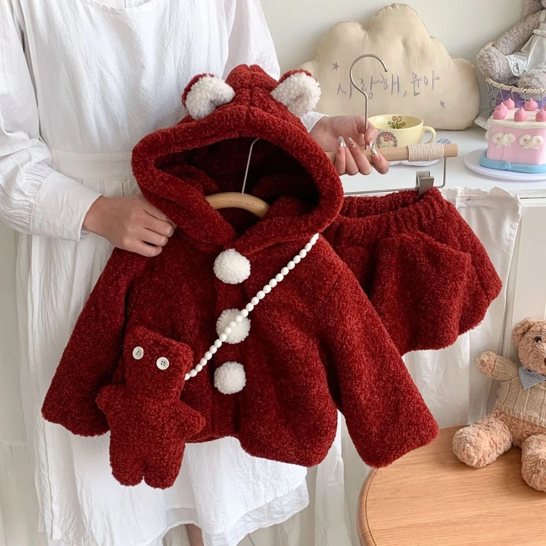 韩版女童套装冬新款加绒球球连帽羊羔绒外套儿童洋气花苞裤套装HY