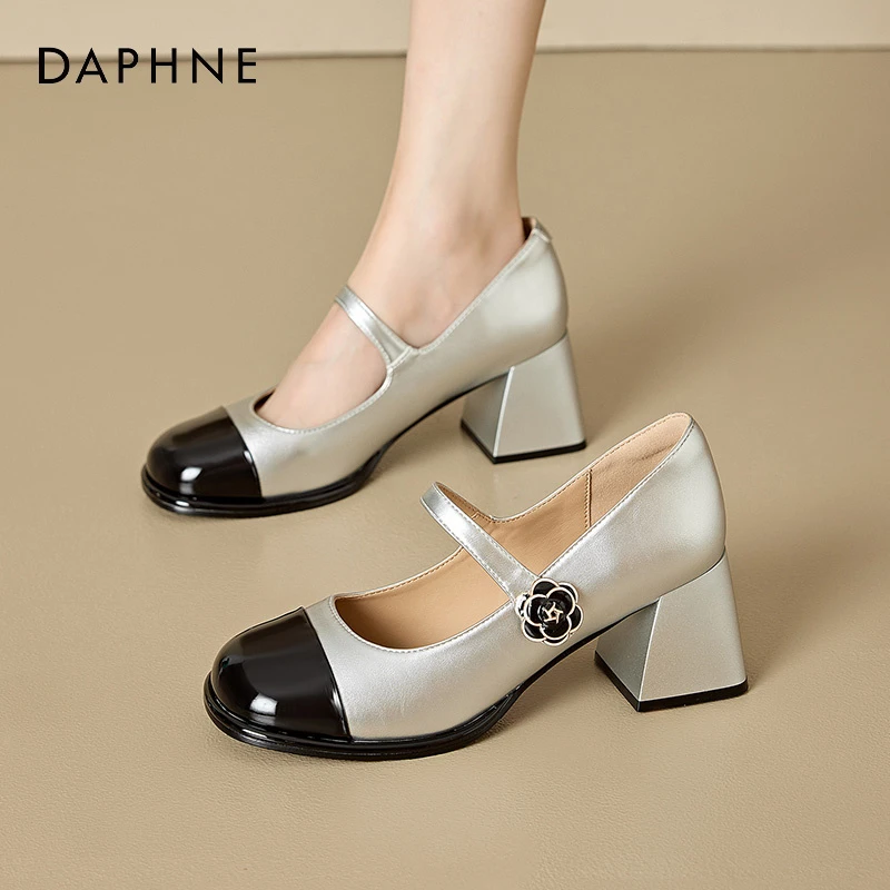 达芙妮山茶花玛丽珍高跟鞋女2025夏季爆款百搭小皮鞋粗跟搭扣单鞋