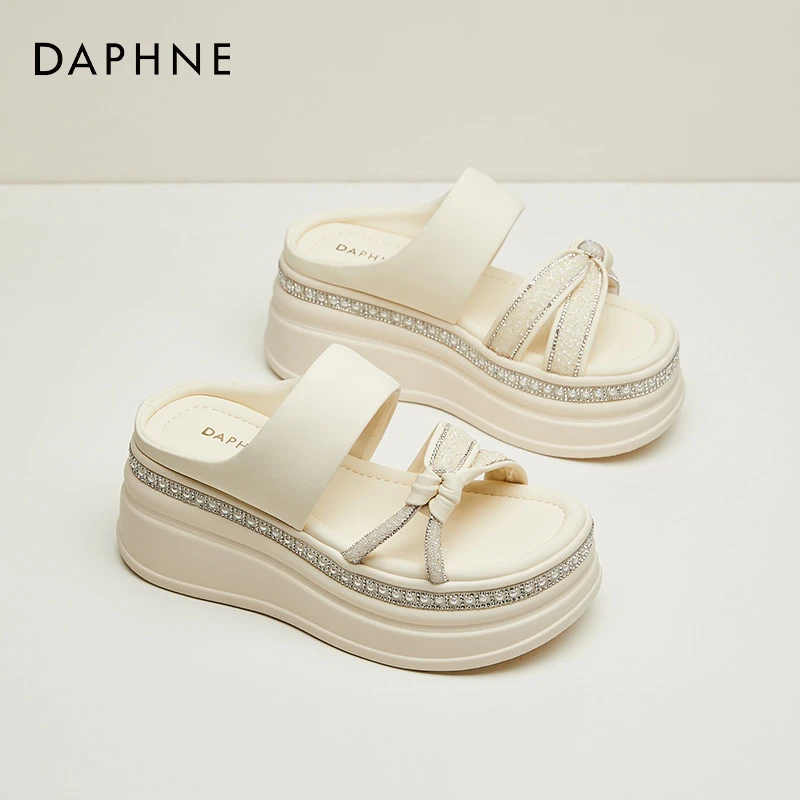 达芙妮女鞋厚底松糕凉拖鞋2025夏季新款外穿百搭时尚增高坡跟凉鞋