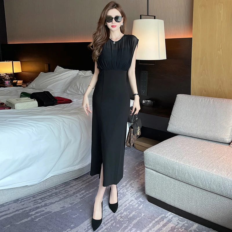 法式赫本风小黑裙2024夏季爆款新款高贵气质连衣裙女无袖显瘦裙子