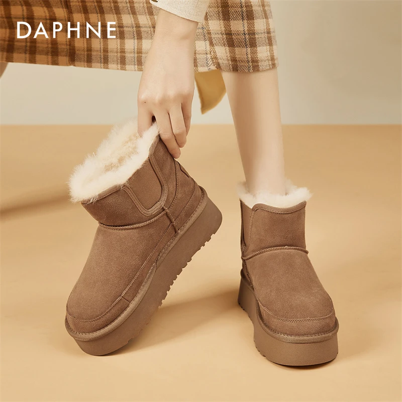 Daphne/达芙妮品牌雪地靴2024冬季新款百搭休闲加绒加厚雪地靴