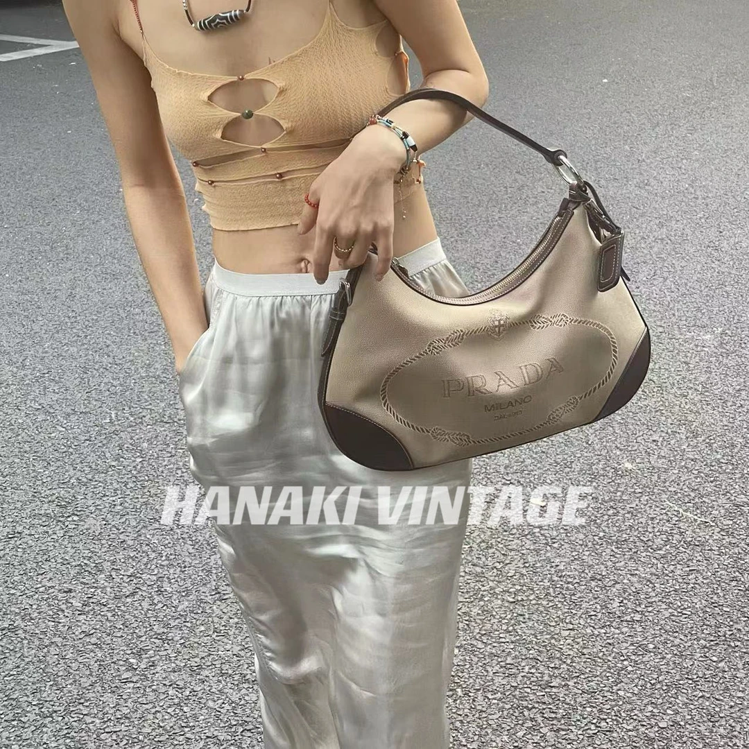 95新 Prada/普拉达 花绮中古/Prada帆布月牙hobo腋下包