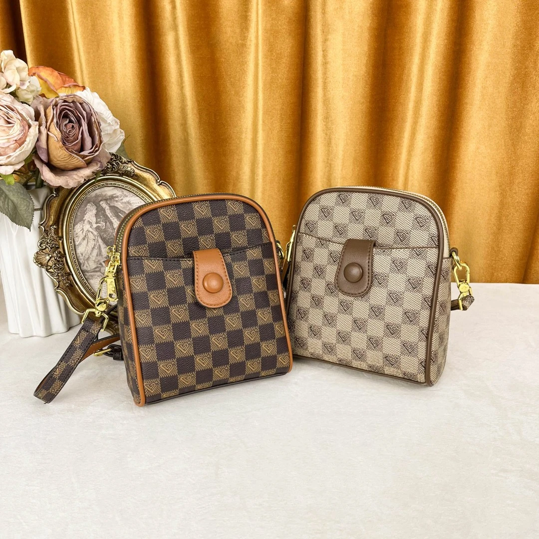 【现货】春夏新款2024质感女士小包潮单肩包斜挎包百搭手机包