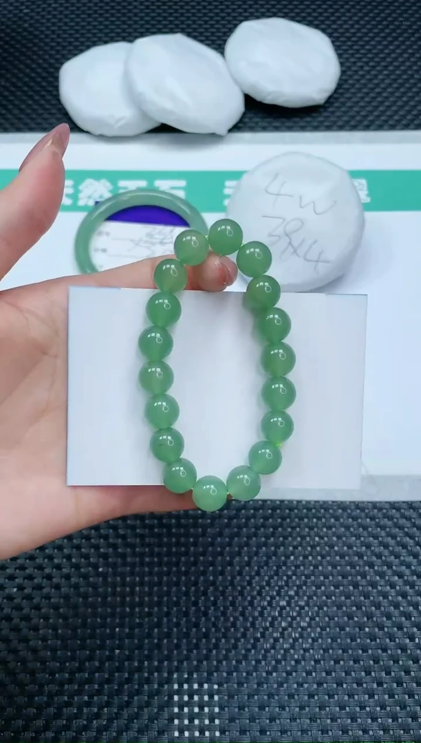 【闪购商品】石英质玉手镯未镶嵌绿色手串SL99颜色随机
