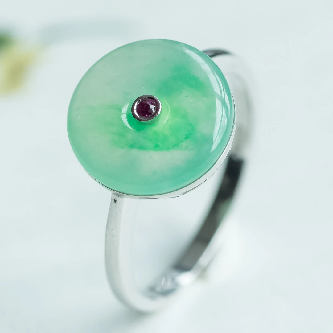 女款天然翡翠18k金镶嵌冰种飘绿平安扣戒指时尚精美简约SC-82