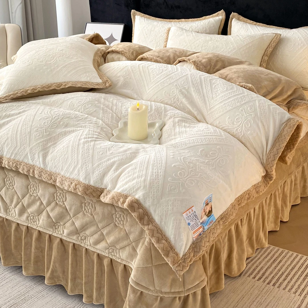 新款轻奢高端欧式纯色雕花床上用品加厚牛奶绒主卧夹棉床盖四件套