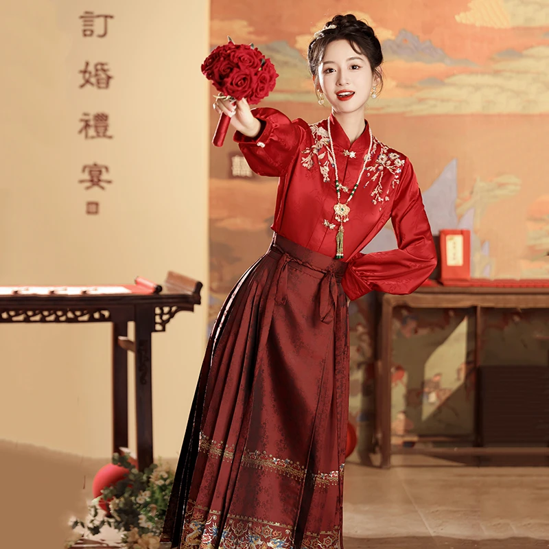 新娘订婚马面裙2023新款敬酒服红色套装订婚礼服新中式两件套回门
