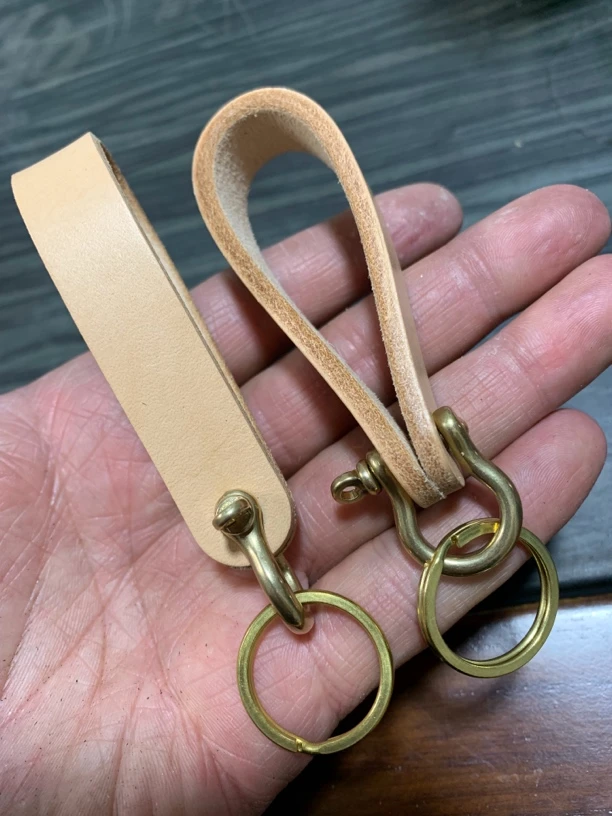 头层牛皮黄铜钥匙扣
