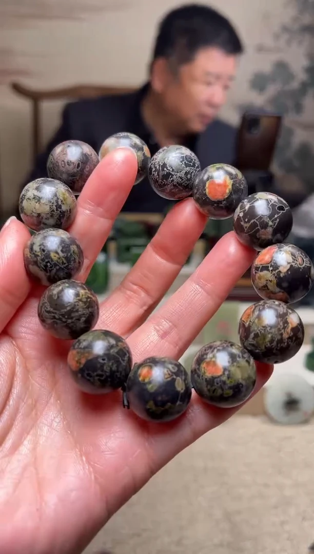 【闪购商品】石英质玉手串未镶嵌187