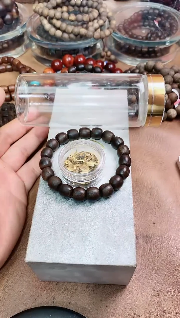 【闪购商品】沉香手串1.1越南富生红土九九分成沉香手串