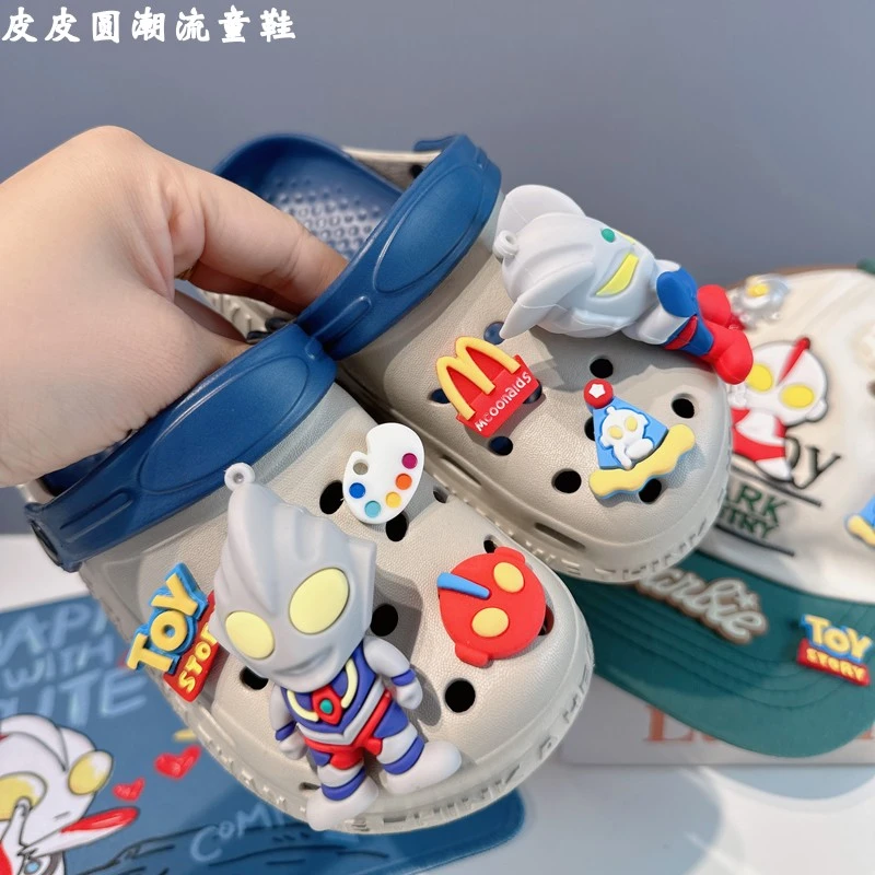 儿童拖鞋男童夏天2025新款男孩帅气洞洞鞋eva材质外出轻便防滑男
