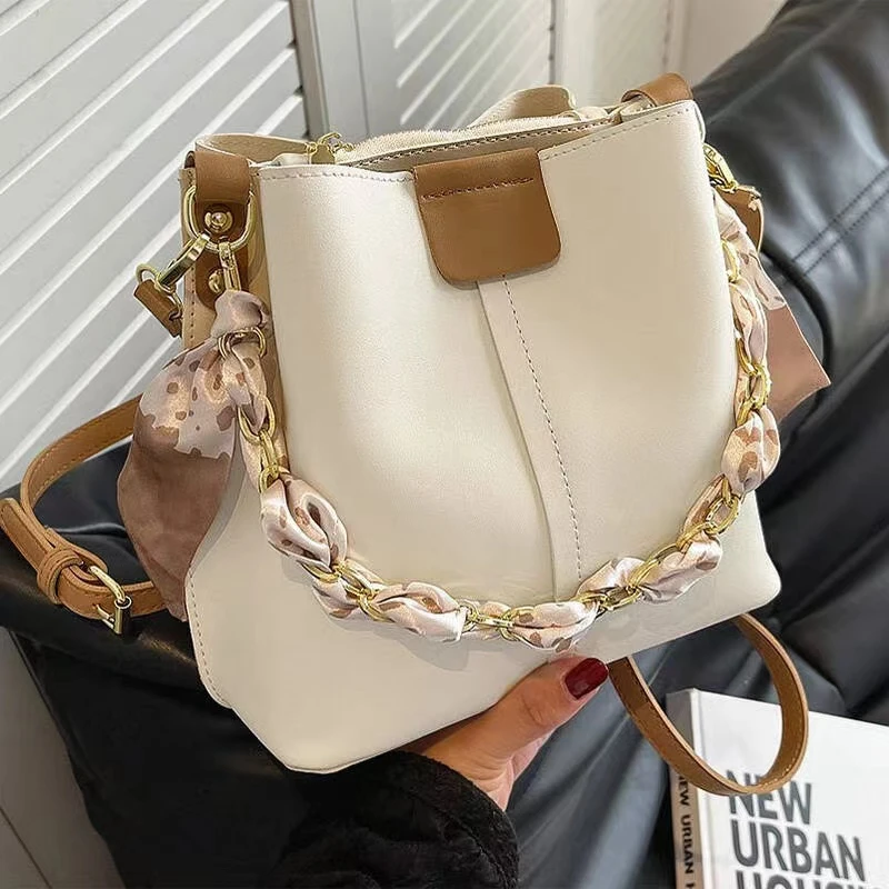 【贵妃】 a606 2025年新年礼物单肩斜挎手拎手挽高级感女士包包