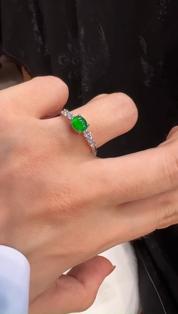 【闪购商品】翡翠戒指18K金镶嵌戒指