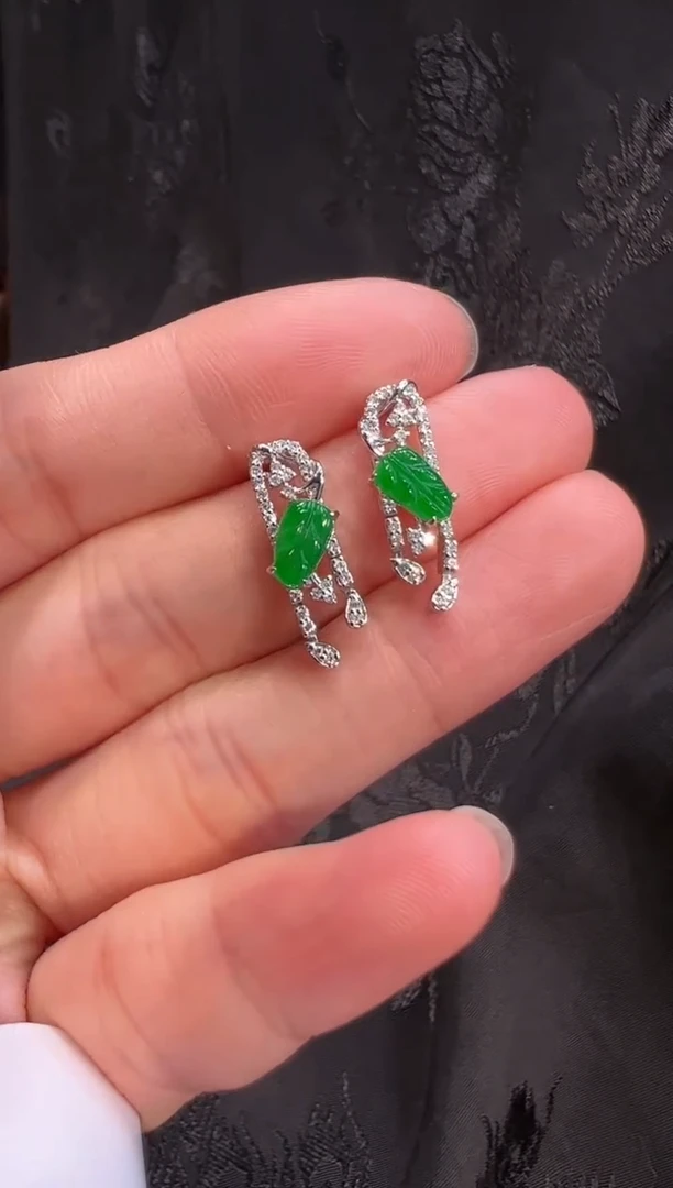 【闪购商品】翡翠耳环18K金镶嵌耳环