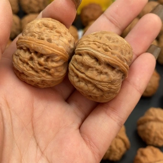 文玩核桃吊坠W***～元宝